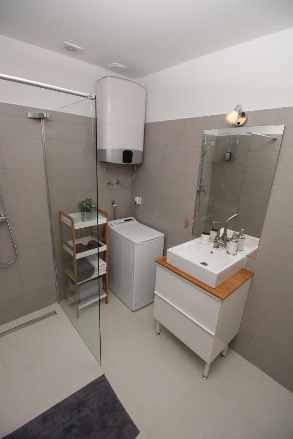 Apartment Lavanda **** Podgreben Dış mekan fotoğraf